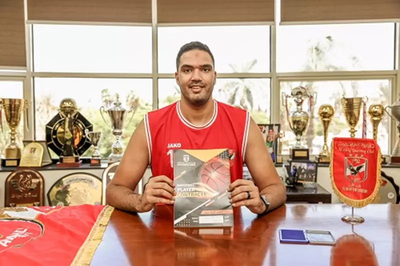 أهلي يعلن عن ضم محمد أبو العلا في توقيت مثير أثناء مباراة المنتخب