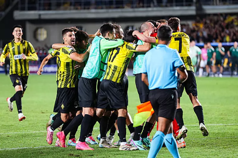 أول فريق كازاخستاني يتخطى سيلتيك في دوري أبطال أوروبا