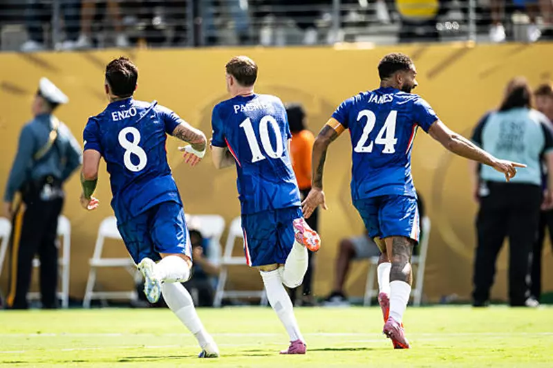 تحليل فني لتشكيلة تشيلسي وكريستال بالاس في الدوري الإنجليزي