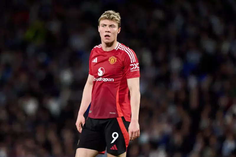 تقارير: هويلوند يفكر في الانتقال إلى ميلان