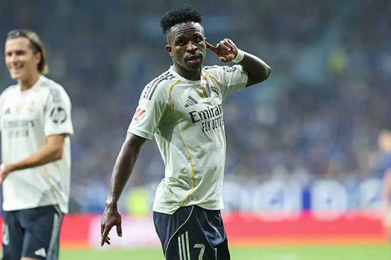 ريال مدريد يعلن إمكانية رحيل فينيسيوس: ماذا بعد؟