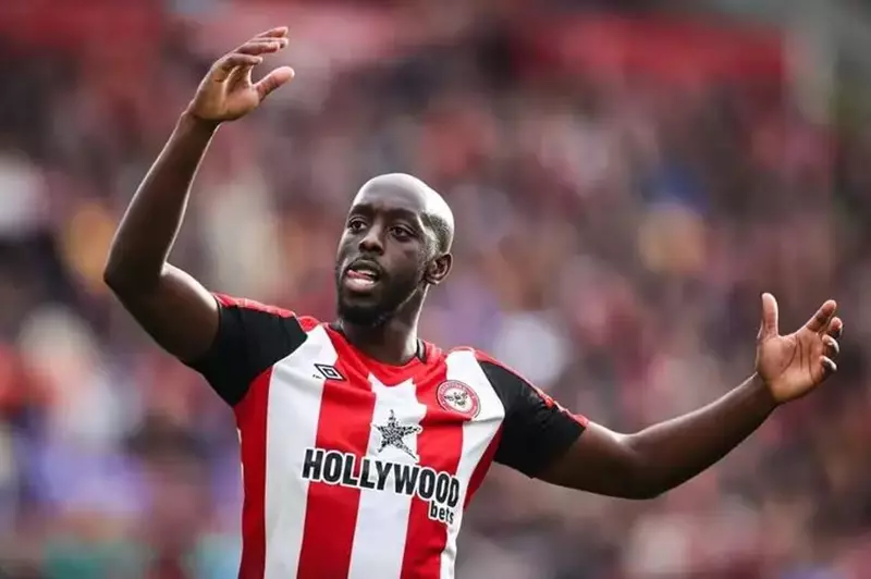 مدرب برينتفورد يؤكد عدم جاهزية ويسا ويعبر عن رغبته في انضمامه للفريق