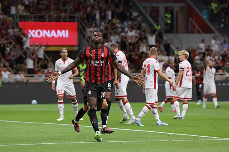 ميلان ينطلق بقوة نحو كأس إيطاليا بفوز مستحق على باري
