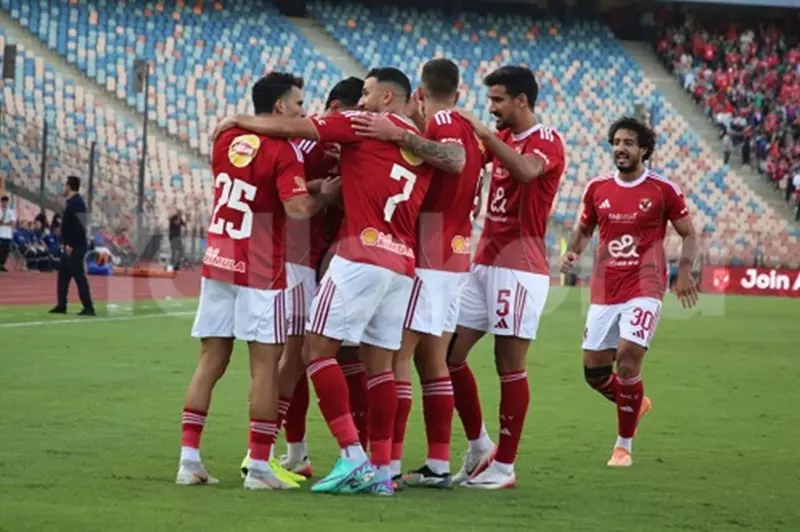 بنشرقي يفتتح أهداف مباراة الأهلي والاتحاد