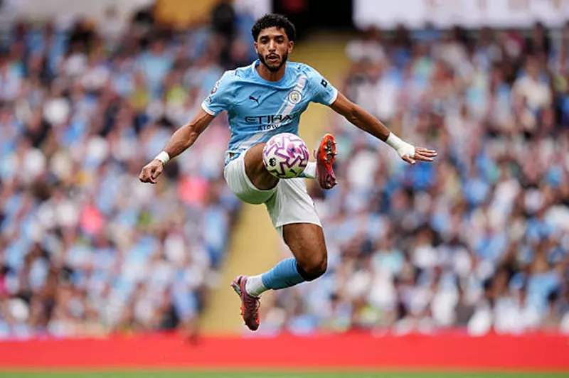 مرموش يقود تشكيل مانشستر سيتي ضد سوانزي