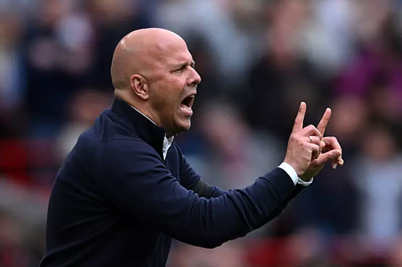 قبل مواجهة الريال.. هل يغامر سلوت بتغيير تشكيل ليفربول؟